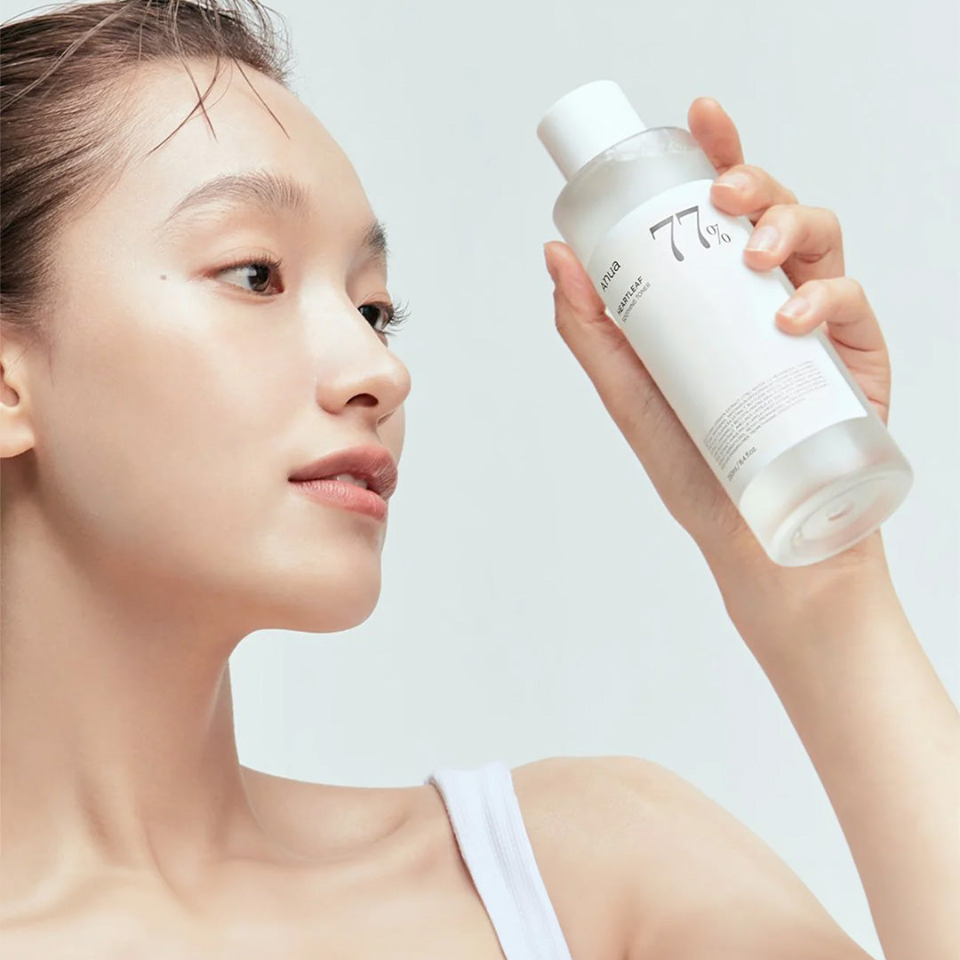 Anua Heartleaf 77% Soothing Facial Toner For Redness & Acne- Prone Skin Type 250 mL Bottle in Models Hand
