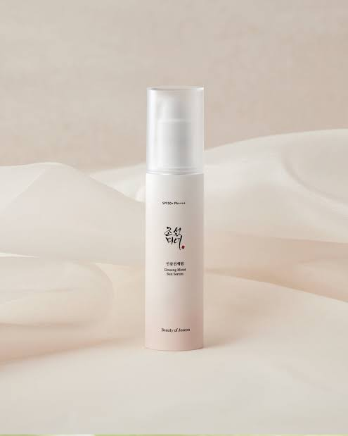 pump bottle of Ginseng Moist Sun Serum (SPF 50+ PA++++)